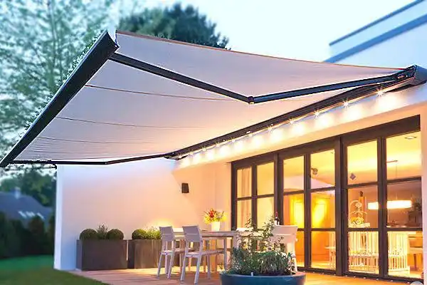 مظلات مطاعم خارجية