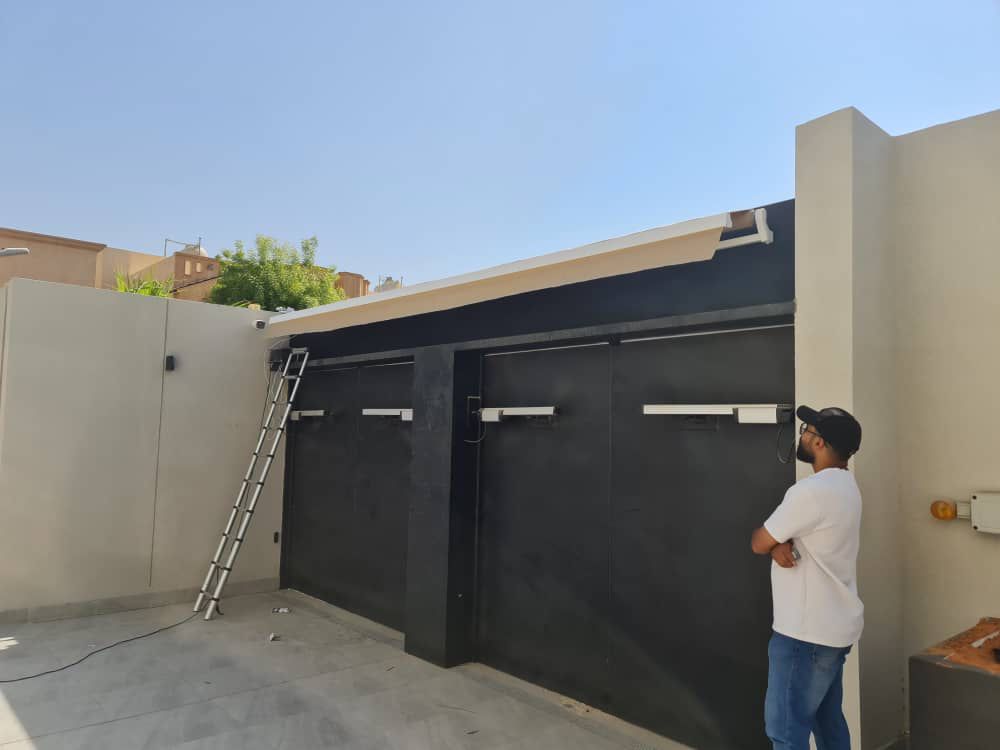 تكلفة المظلات الكهربائية المتحركة