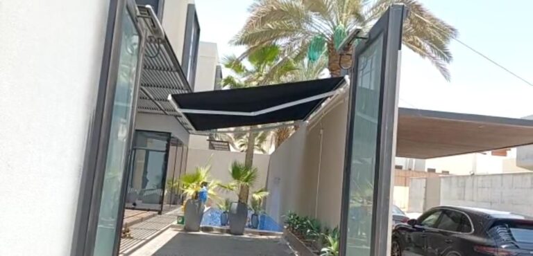 مظلات كهربائيه متحركه في الرياض: الفخامة والتحكم بلمسة زر مع شركة ظل الرياض (0532918998)